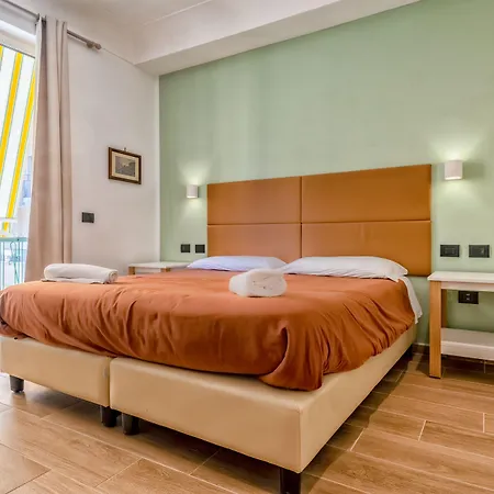 Oda ve Kahvaltı Giacomino 4*